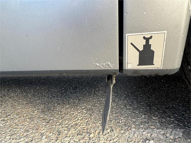 MAN NEOPLAN Turistibussit