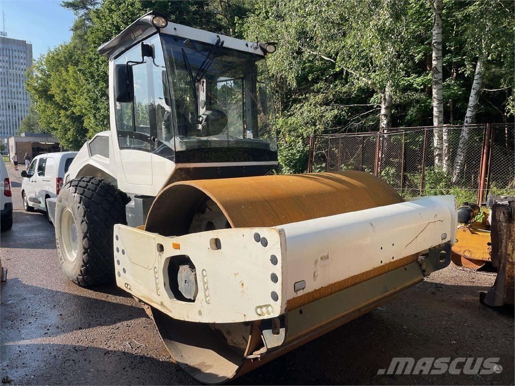 Bomag BW 211-5 Yksivalssijyrät