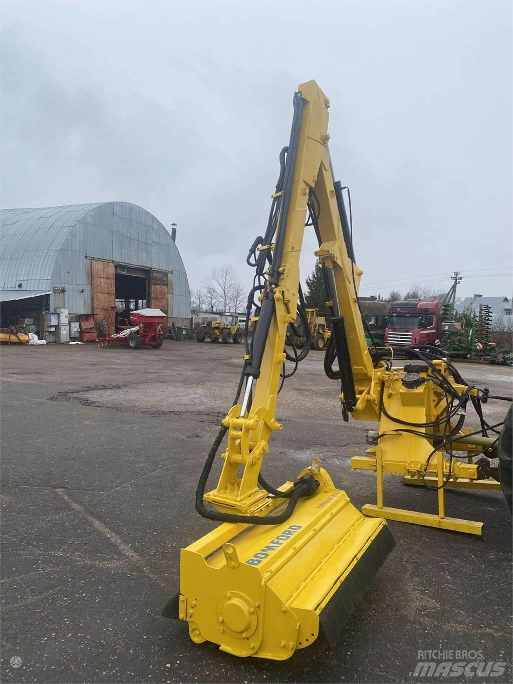 Bomford 800 Niittomurskaimet