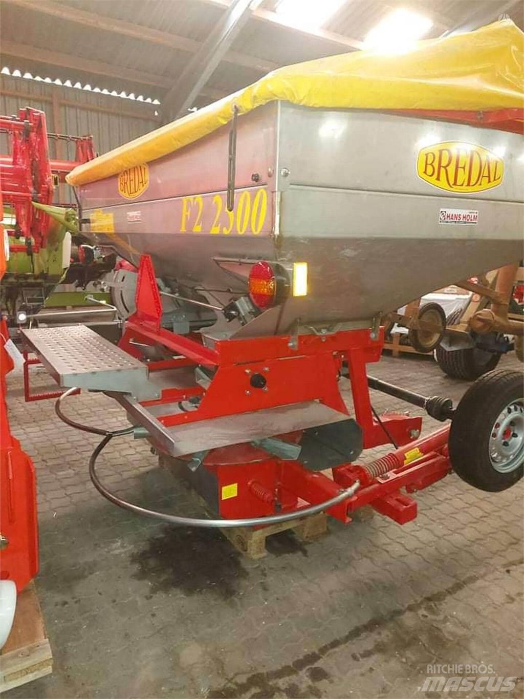 Bredal F2 2500 Lannoitteenlevittimet