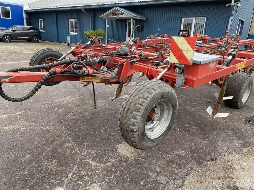 Brix Titan 11/ 300 Tasausäkeet ja lanat