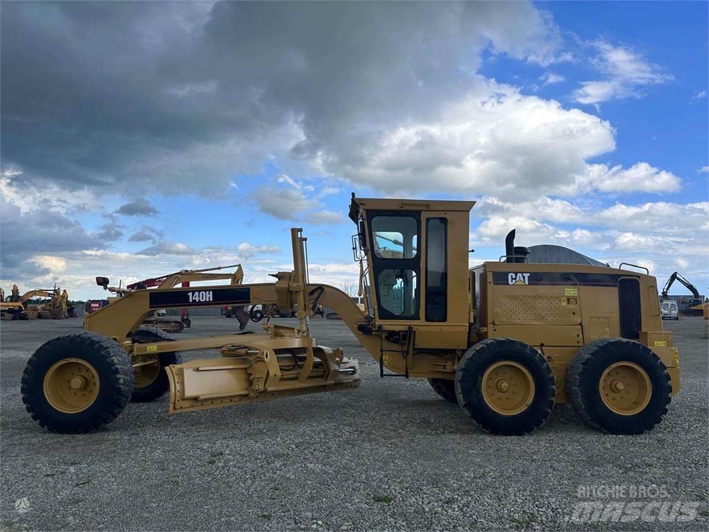 CAT 140 H Tiehöylät