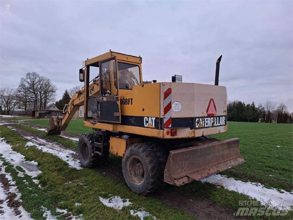 CAT 206 B FT Telakaivukoneet