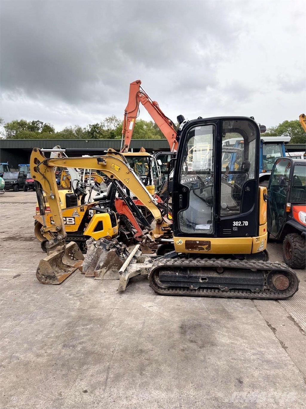 CAT 302.7 DCR Minikaivukoneet < 7t
