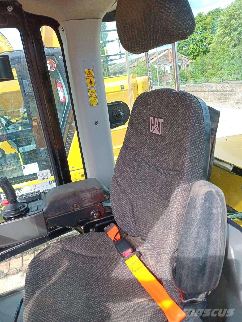 CAT CS 66 B Yksivalssijyrät