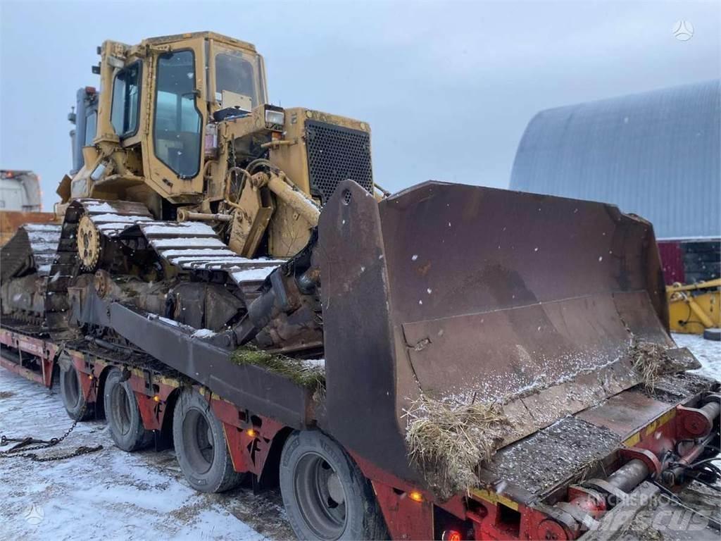 CAT D5H XL Telaketjupuskutraktorit