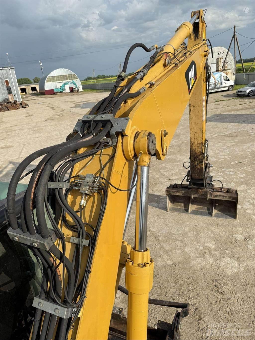 CAT M315C Pyöräkaivukoneet