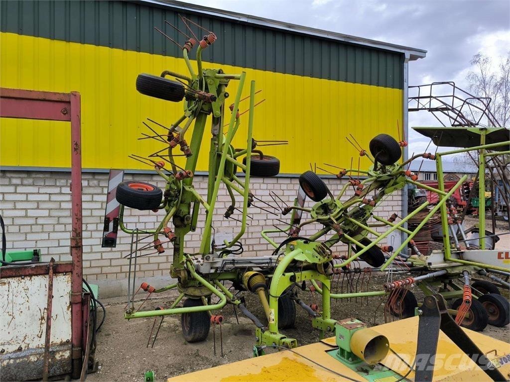 CLAAS VOLTO 870 Pöyhimet ja haravat