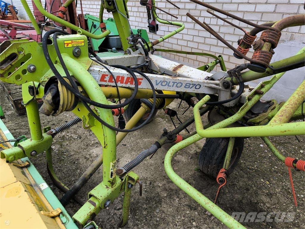 CLAAS VOLTO 870 Pöyhimet ja haravat