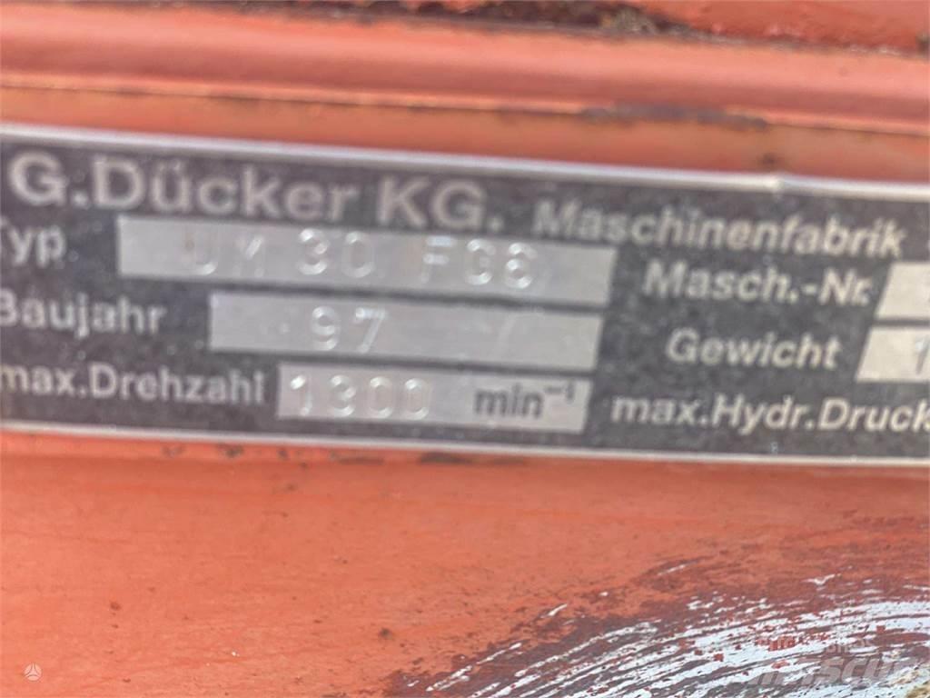 Dücker 300 Niittomurskaimet