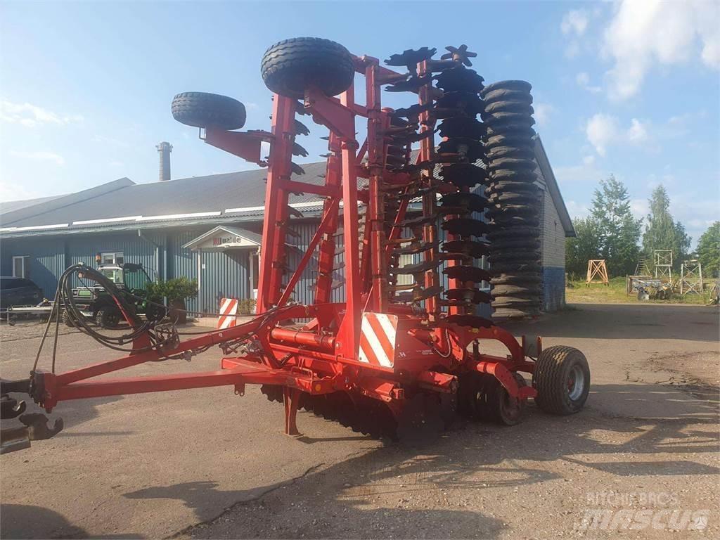 Horsch Joker 8RT Tasausäkeet ja lanat