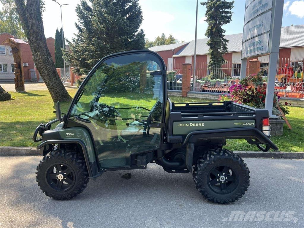John Deere  Mönkijät