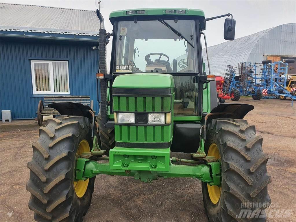 John Deere 6210 Traktorit