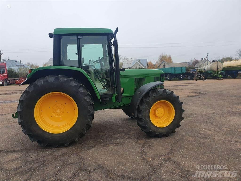 John Deere 6210 Traktorit