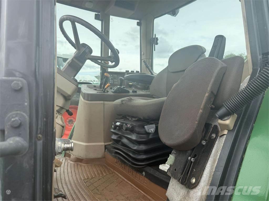 John Deere 6210 Traktorit