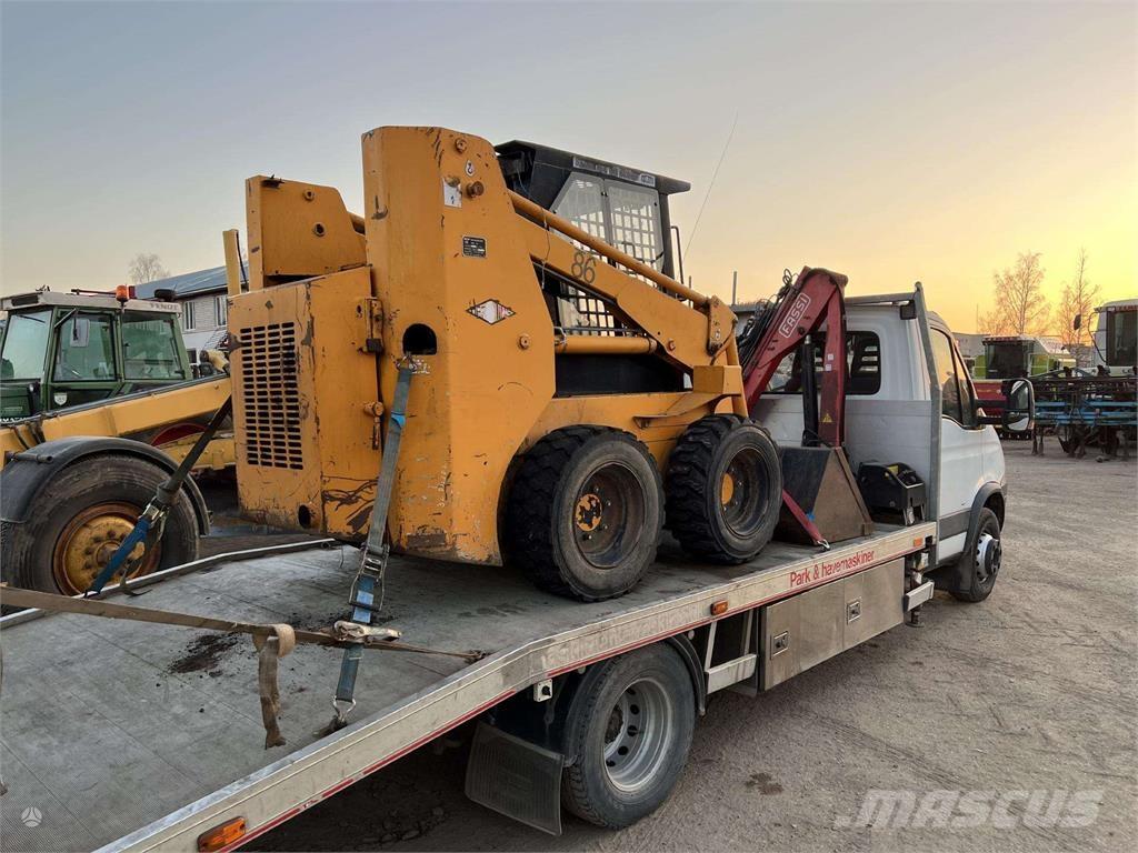  -Kita- HT60 Pienkuormaajat