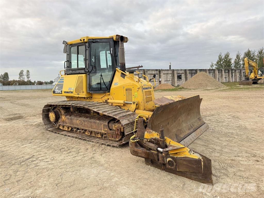 Komatsu D51PX-22 Telaketjupuskutraktorit