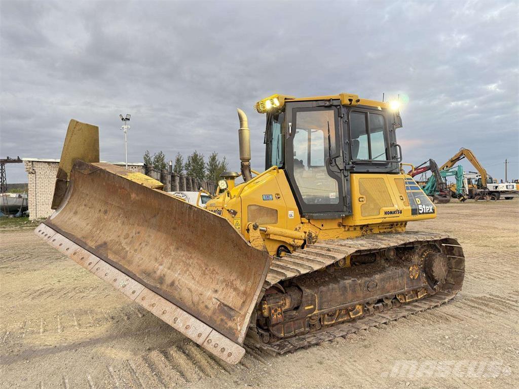 Komatsu D51PX-22 Telaketjupuskutraktorit