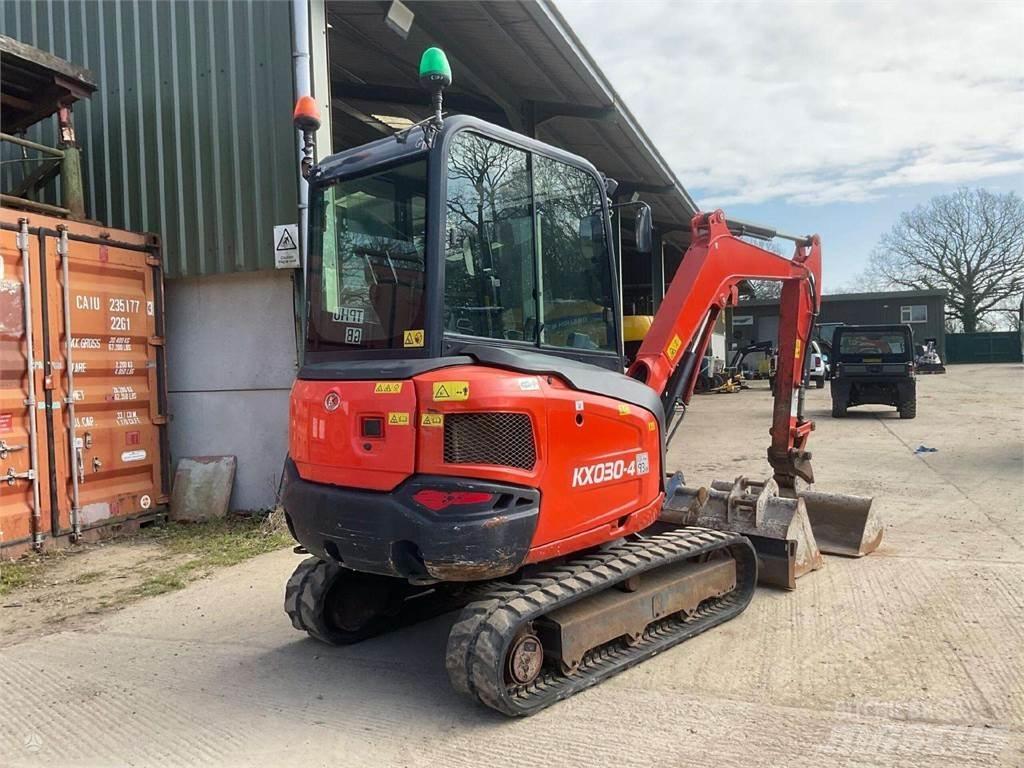 Kubota KX030-4 Minikaivukoneet < 7t
