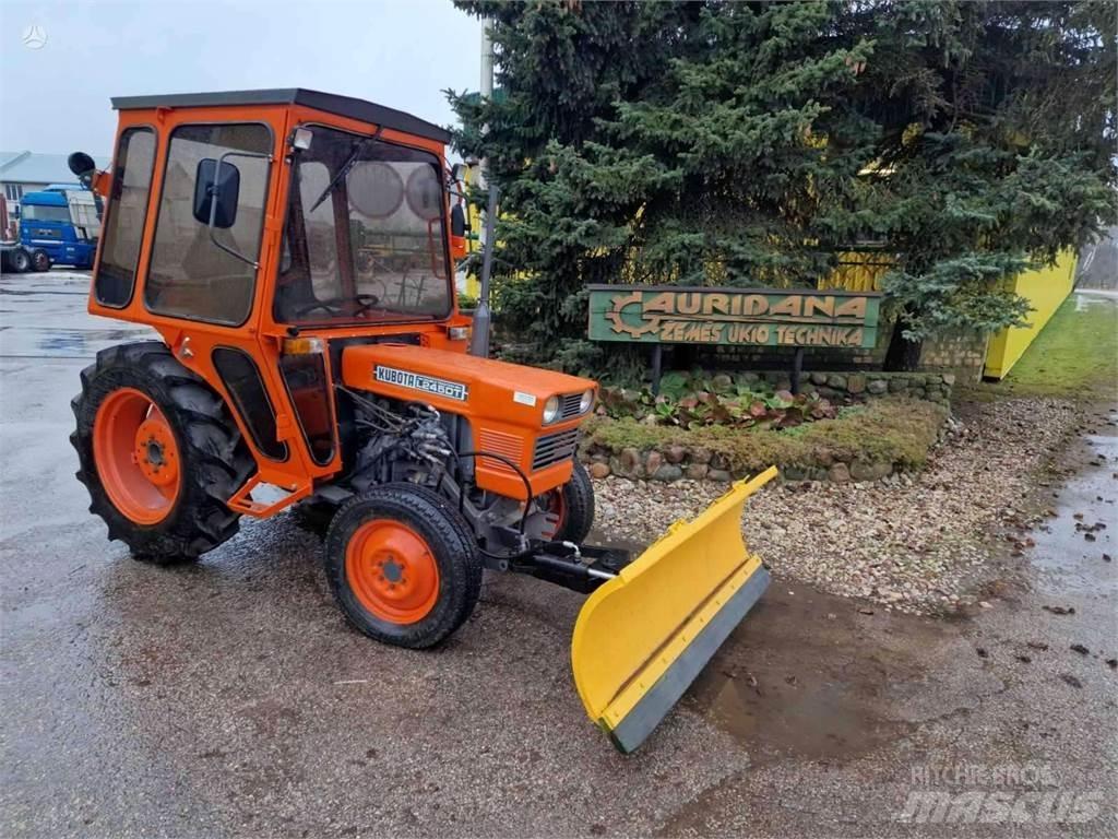 Kubota L245dt Traktorit