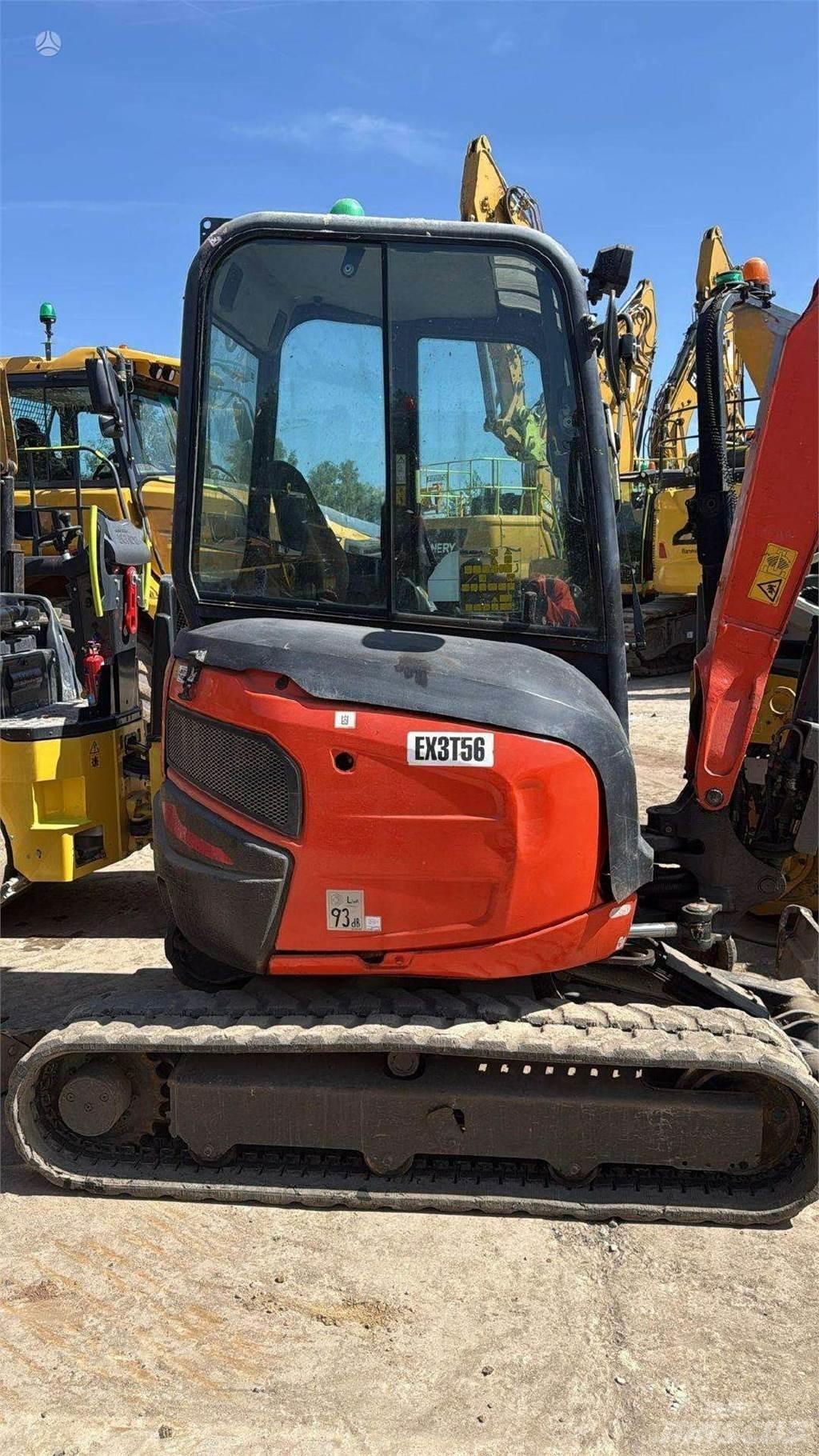 Kubota U27-4 Minikaivukoneet < 7t