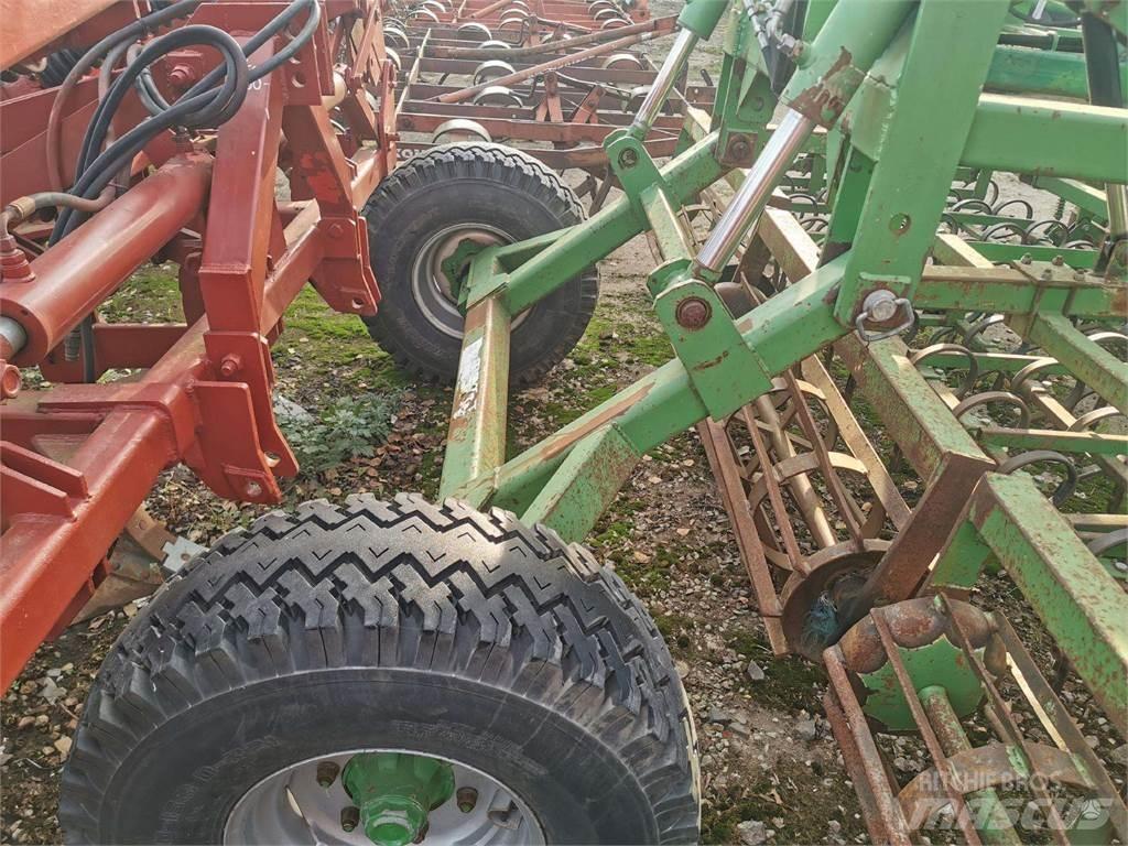 Laumetris KLG 7 Äkeet