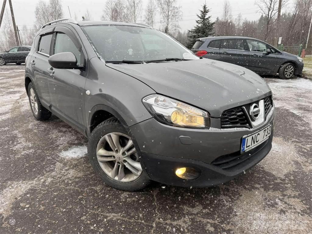 Nissan  Henkilöautot