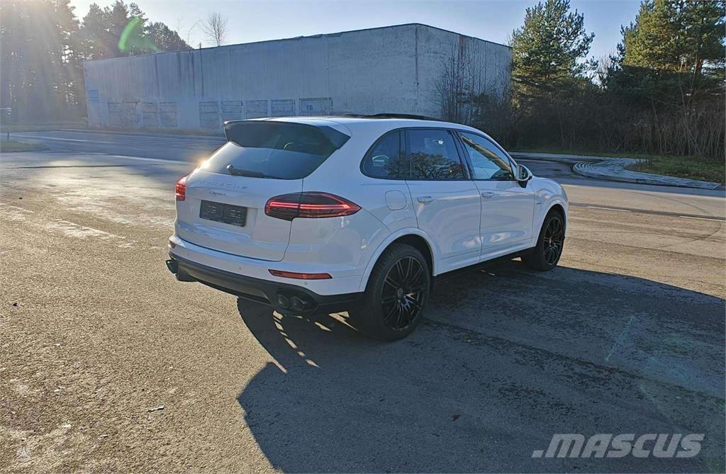 Porsche  Henkilöautot