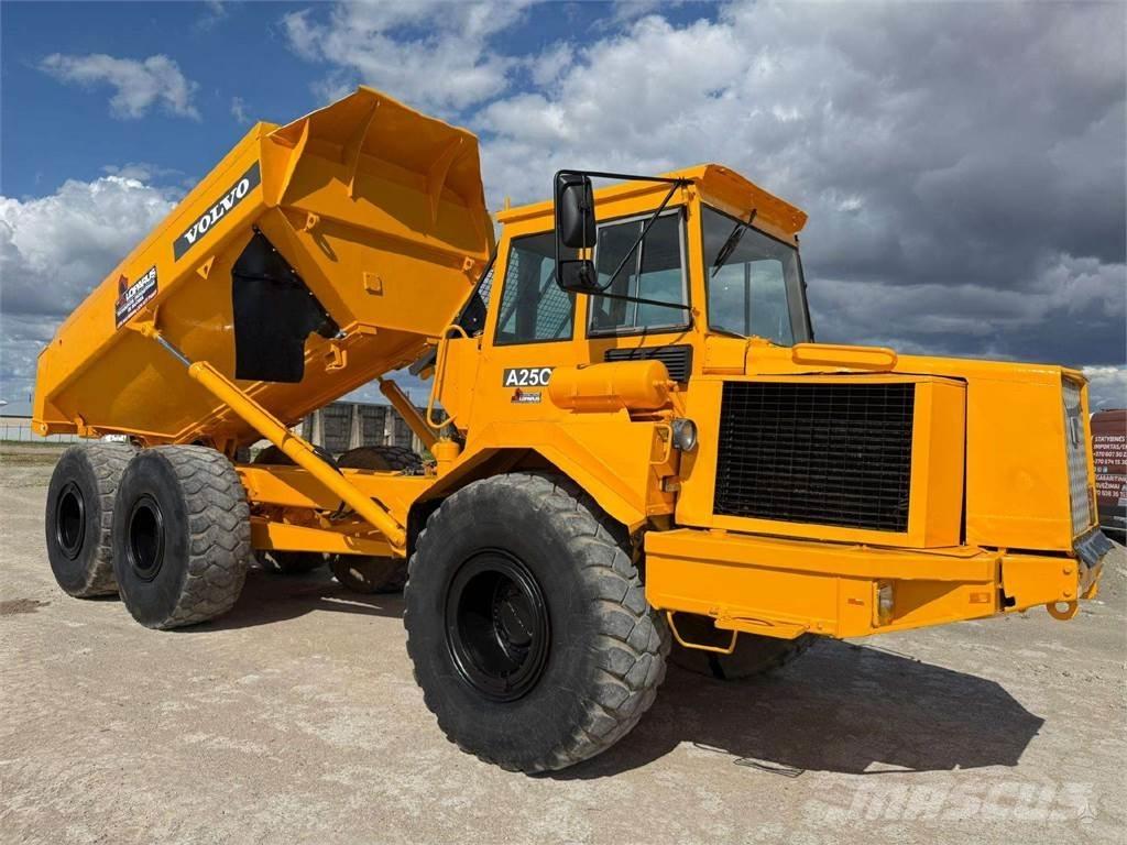 Volvo A25C Dumpperit