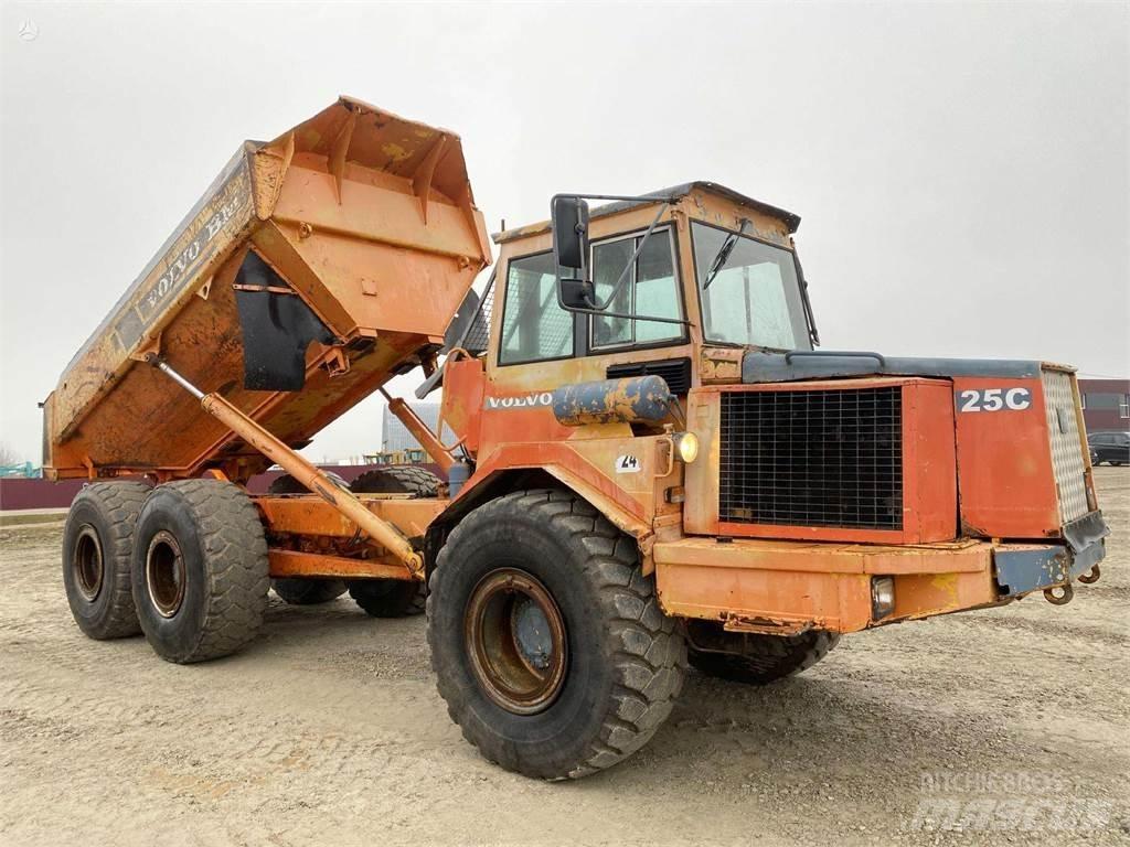 Volvo A25C , Nr.1 Dumpperit