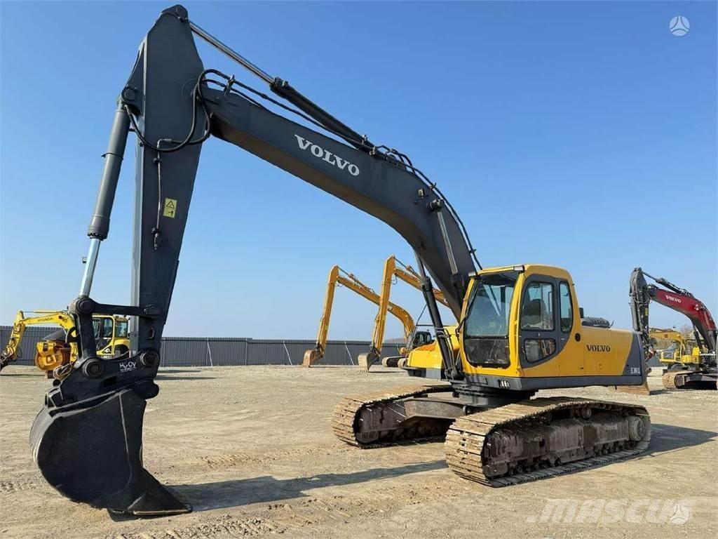 Volvo EC 240 LC Telakaivukoneet