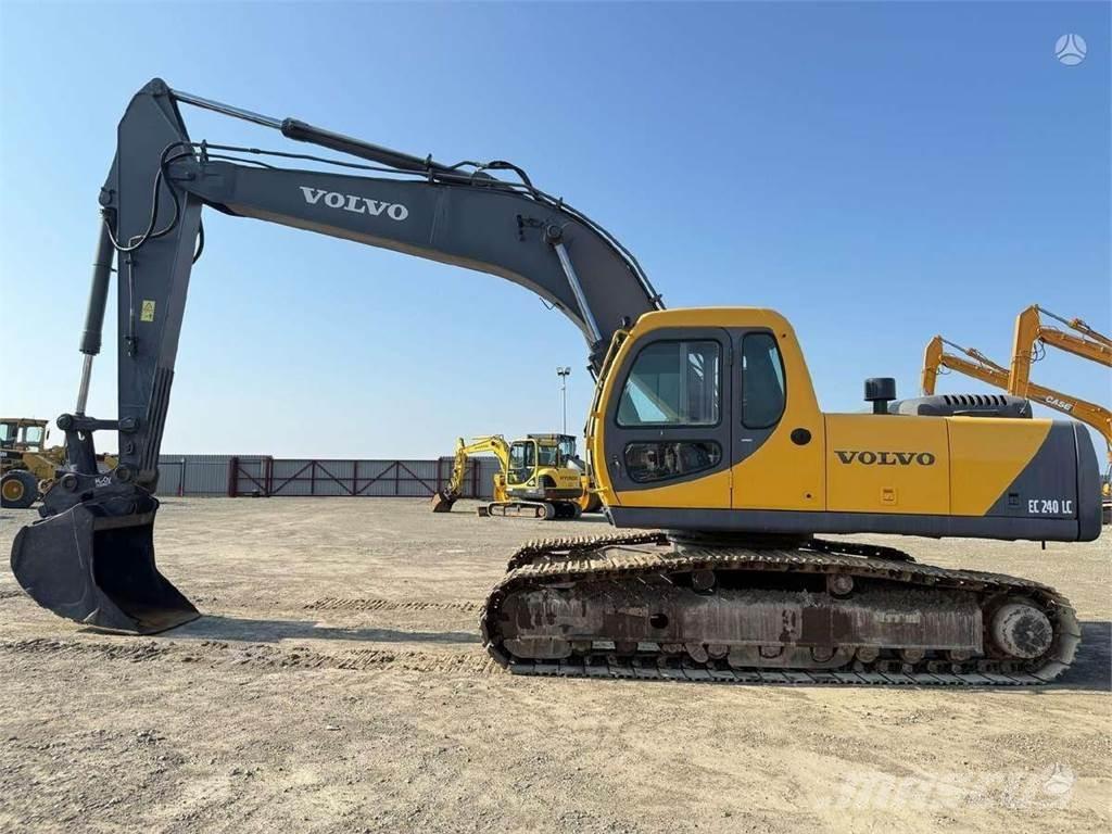 Volvo EC 240 LC Telakaivukoneet