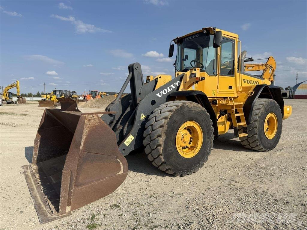 Volvo L 110 E Pyöräkuormaajat