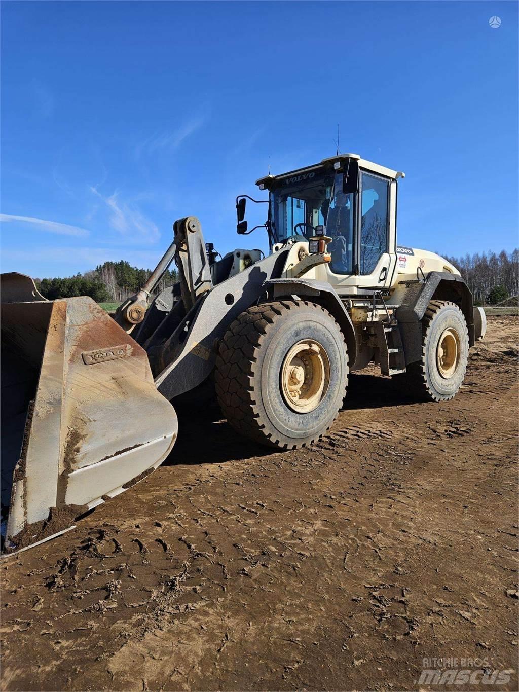 Volvo L120G Pyöräkuormaajat