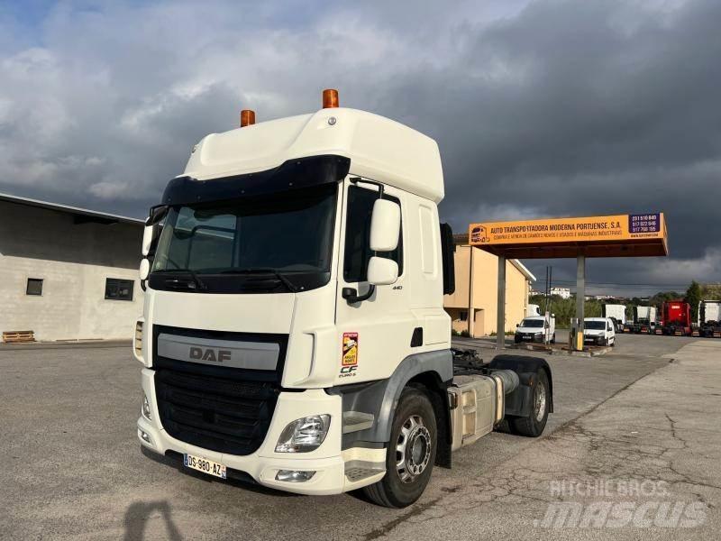 DAF CF Vetopöytäautot