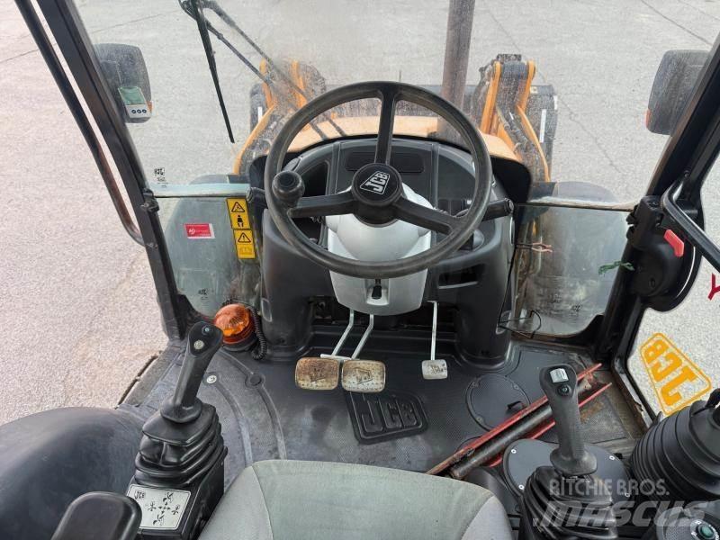 JCB 3 CX Kaivurikuormaajat