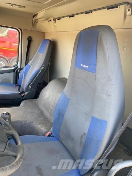 Volvo FM12 Nosturiautot