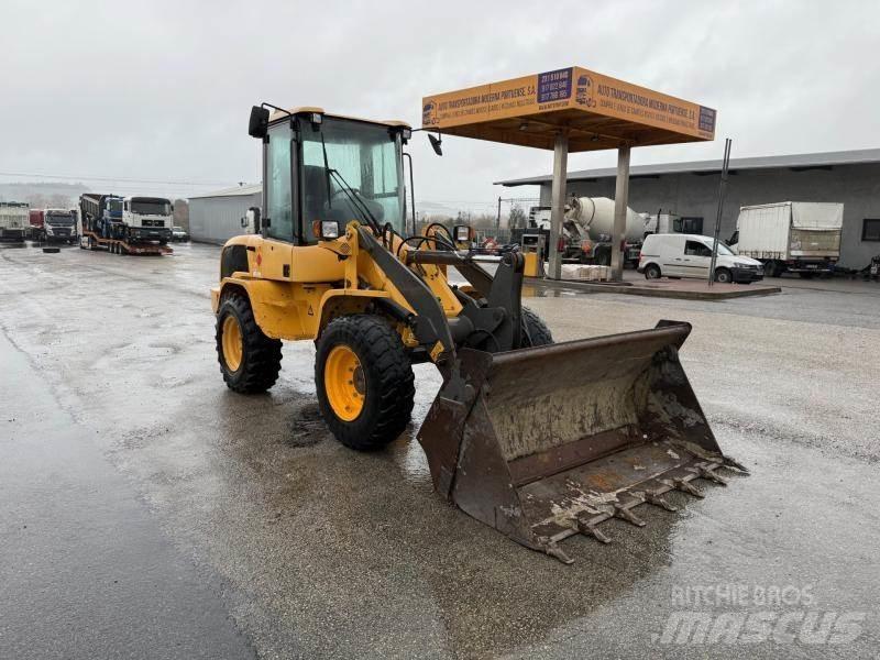Volvo L 30 Pienkuormaajat