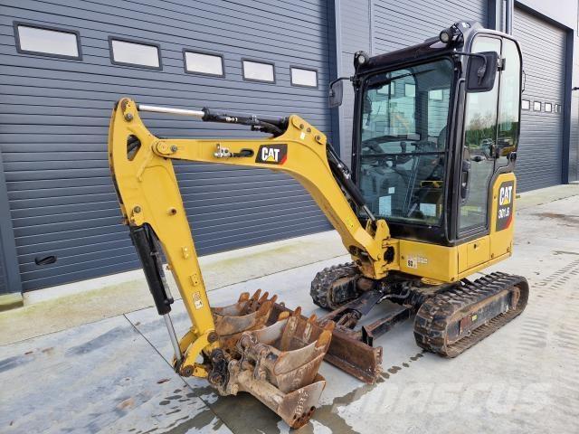 CAT 301.6 Minikaivukoneet < 7t