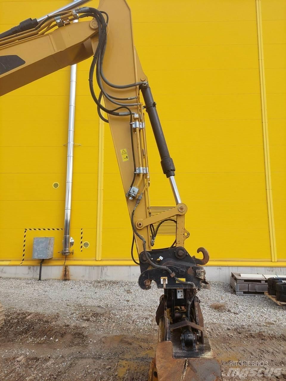 CAT 313 FL Telakaivukoneet