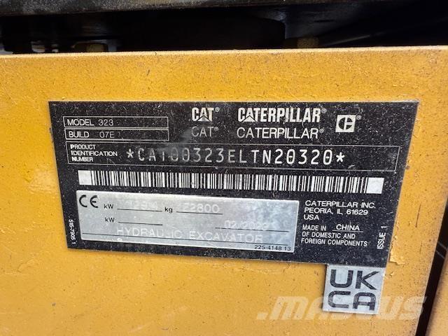 CAT 323-07 Telakaivukoneet