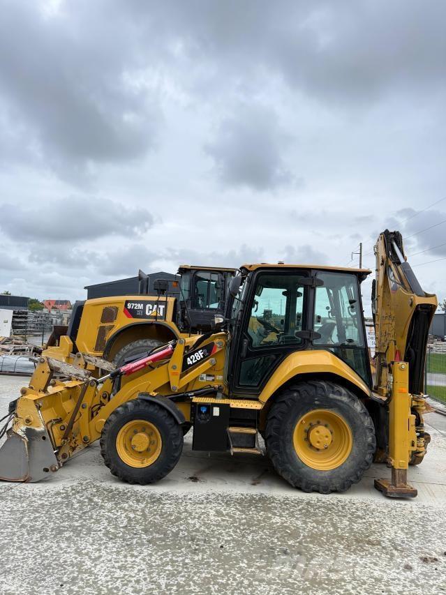 CAT 428F2 Kaivurikuormaajat