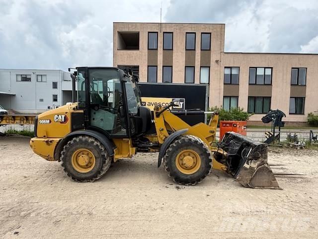 CAT 906 Pyöräkuormaajat