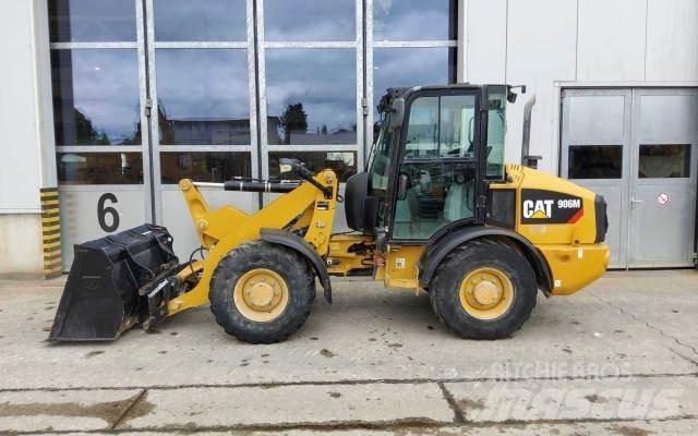 CAT 906M Pyöräkuormaajat