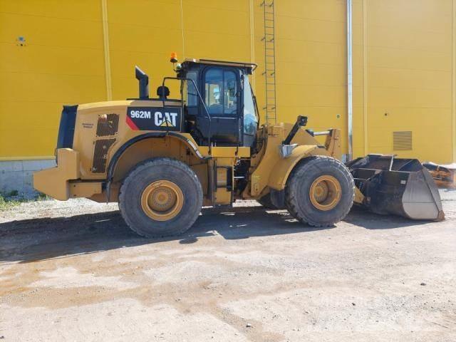 CAT 962M Pyöräkuormaajat