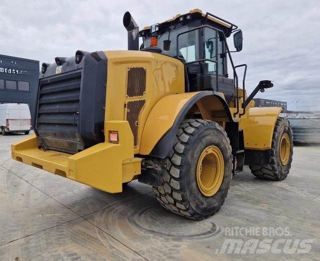 CAT 962M Pyöräkuormaajat