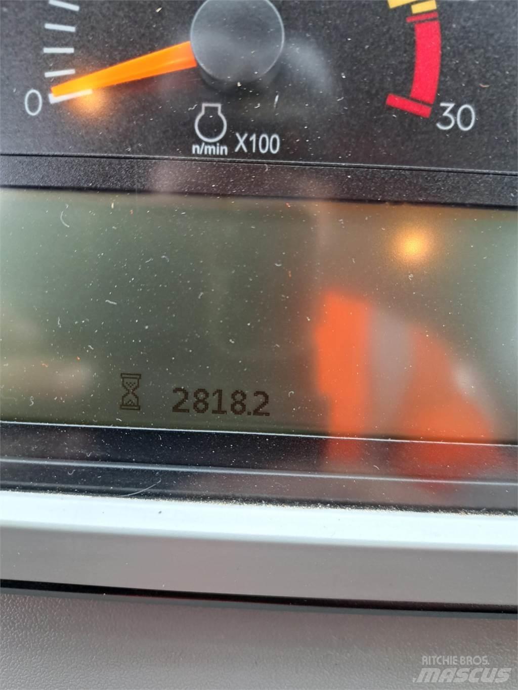 CAT 962M Pyöräkuormaajat