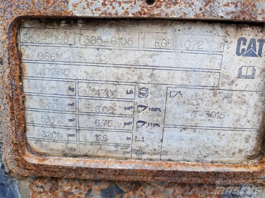 CAT 966 Pyöräkuormaajat