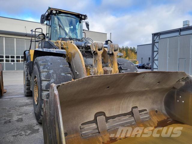 CAT 980M Pyöräkuormaajat