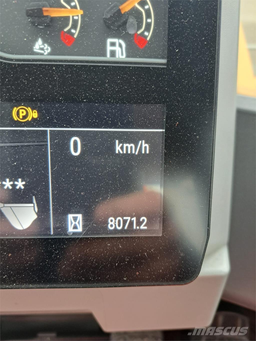 CAT 982 Pyöräkuormaajat